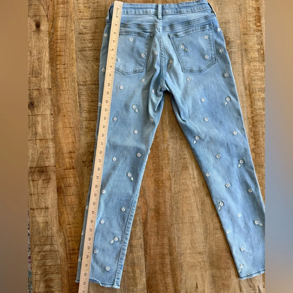 GAP Floral Embroidered Stretch Jegging Ankle Jeans Light Wash Size 16
